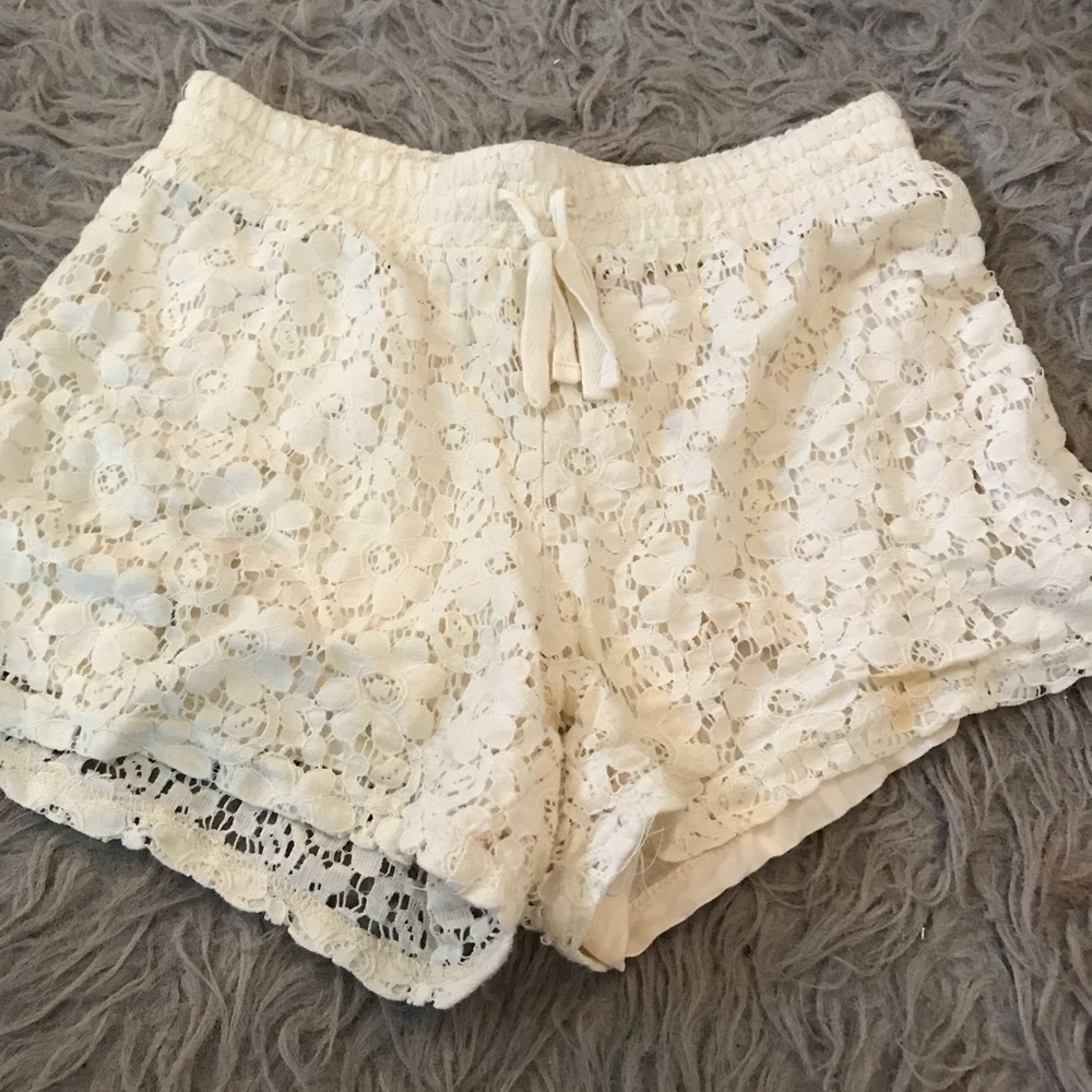 Justice cream floral shorts